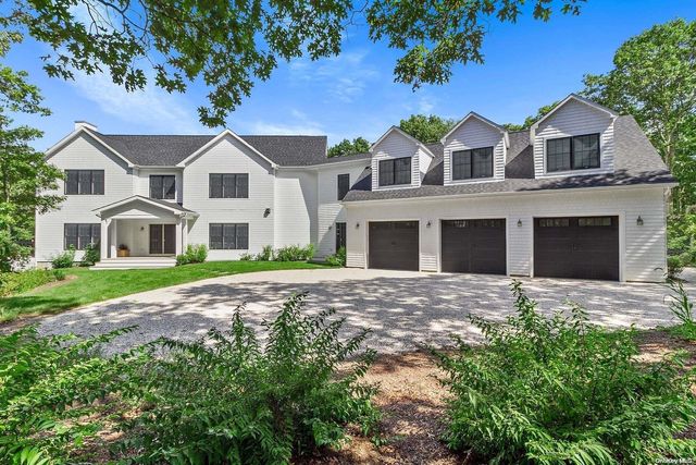 $6,645,000 | 421 Edge Of Woods Road | Southampton North