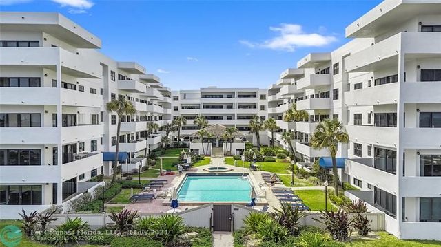 $529,000 | 330 Southeast 20th Avenue, Unit 514 | Deerfield Beach Island