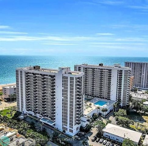 $469,999 | 531 North Ocean Boulevard, Unit 901 | Beach