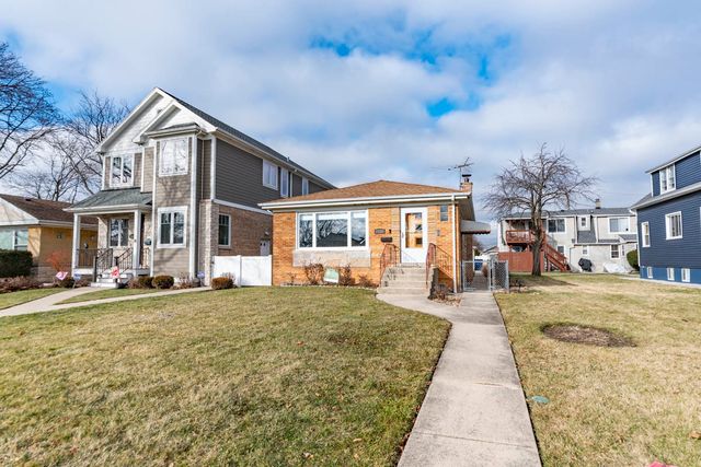 $3,100 | 7430 West Palatine Avenue | Norwood Park