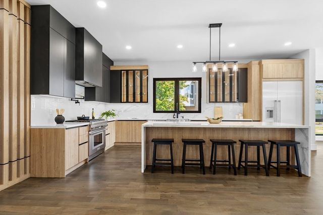 $2,725,000 | 14 Winslow Road | Charles River Village