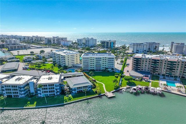 $775,000 | 3420 Gulf Shore Boulevard North, Unit 56 | Moorings