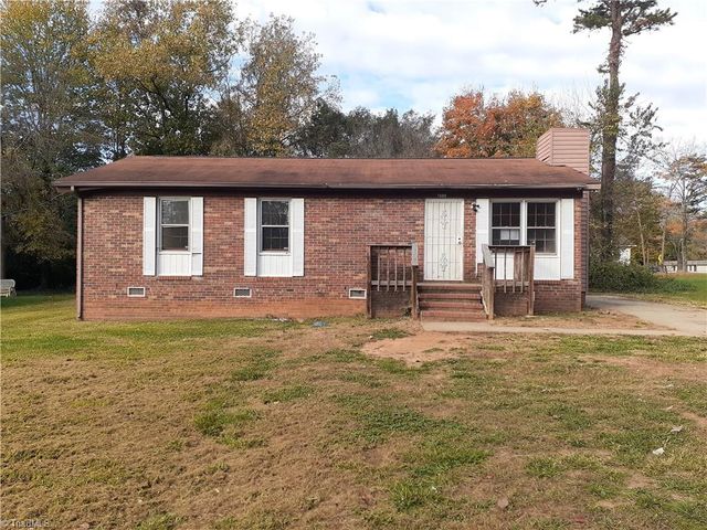 $151,500 | 1305 Westhampton Drive | Woodbriar Estates