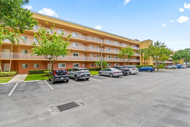 $215,000 | 4721 Lucerne Lakes Boulevard East, Unit 744 | Lucerne Lakes