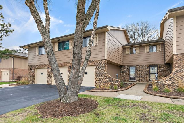 $255,000 | 707 Whalom Lane, Unit 707 | Schaumburg