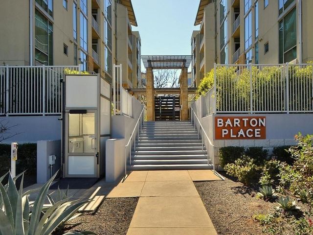 $2,195 | 1600 Barton Springs Road, Unit 5304 | Zilker