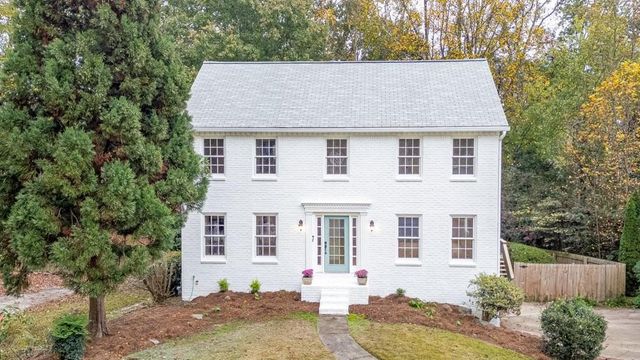 $615,000 | 3208 Saddleback Mountain Road | Chestnut Creek