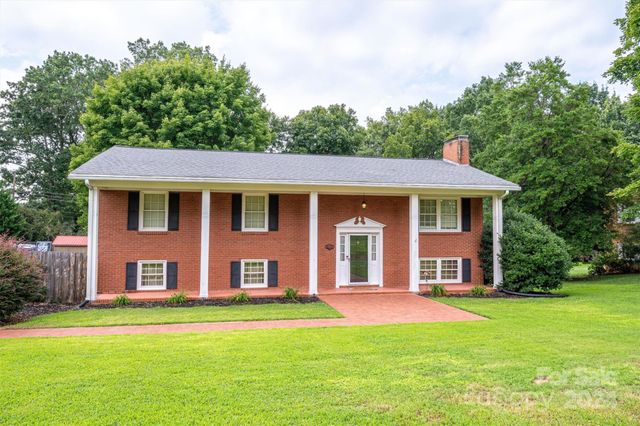 $384,900 | 314 Terrace Place | Lincolnton