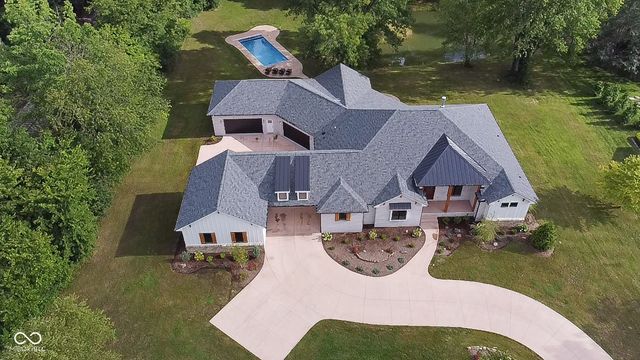 $2,250,000 | 3621 Olive Branch Road | White River Township - Johnson County