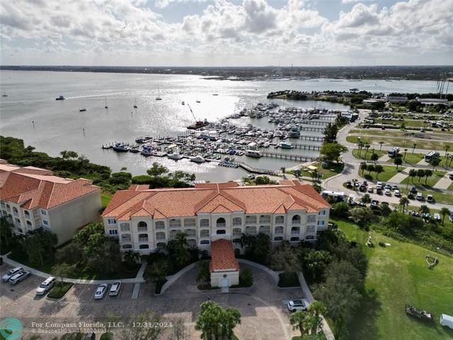 $499,000 | 34 Harbour Isle Drive West, Unit 203 | Harbour Isle at Hutchinson Island