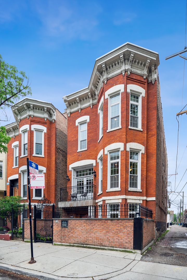 511 West Armitage Avenue, Chicago, IL 60614 | Compass