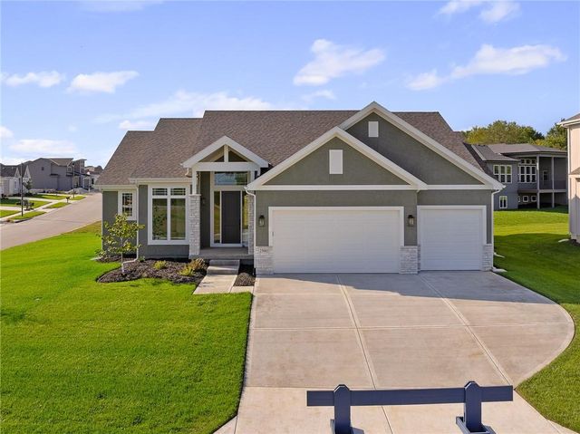 $645,000 | 25003 West 89th Terrace | Shawnee Mission