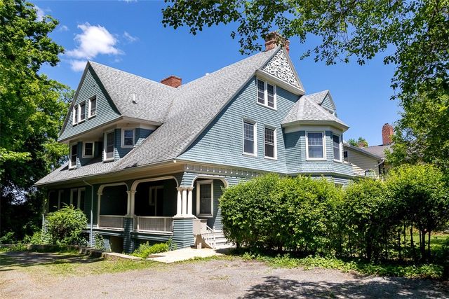 $695,000 | 34 Main Street | Geneseo Village