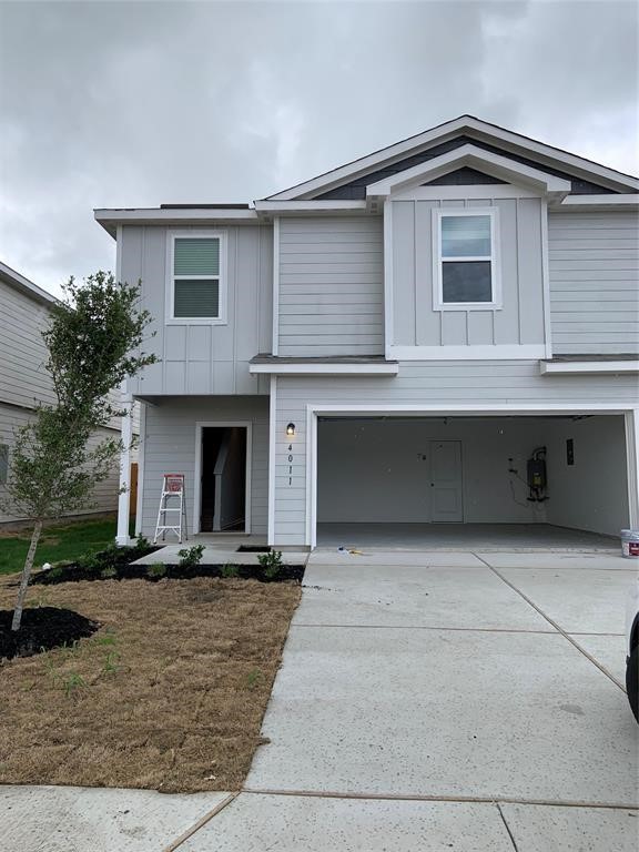 a front view of house with yard