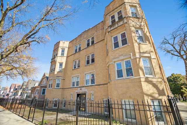 $275,000 | 4105 North Lawndale Avenue, Unit 101 | West Walker