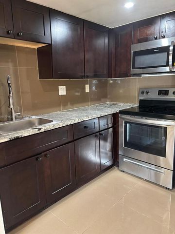 $2,200 | 6620 West 2nd Court, Unit 110 | Gratigny Red