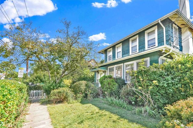 $999,000 | 598 Beach 19th Street | Far Rockaway