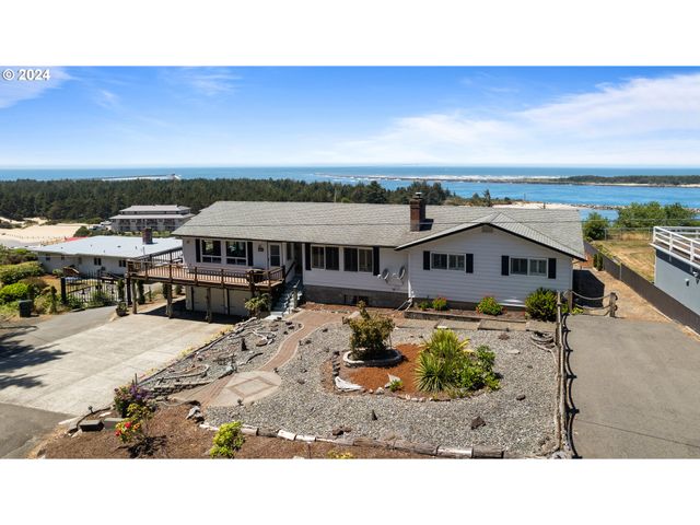 $1,300,000 | 335 Sunset Drive | Winchester Bay