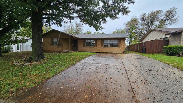 $2,700 | 604 Sun Valley Drive | Denton