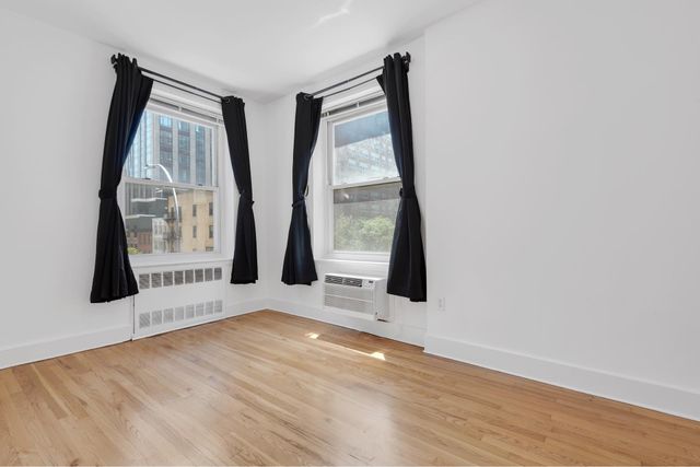 $3,700 | 151 East 20th Street, Unit 3D | Gramercy