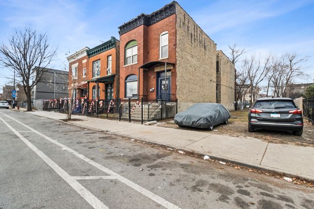 $395,000 | 2722 West Jackson Boulevard | East Garfield Park