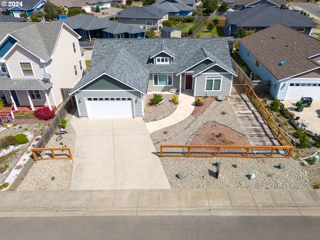 $619,000 | 812 Rogers Place | Bandon