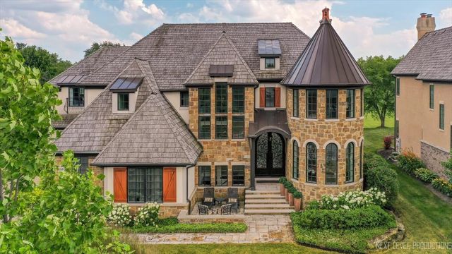 $1,950,000 | 1140 West Jefferson Avenue | Naperville