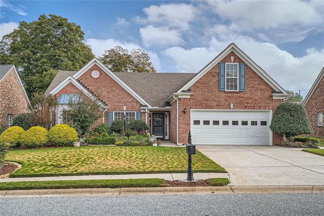 $435,000 | 530 Groveland Parkway | Lawrenceville