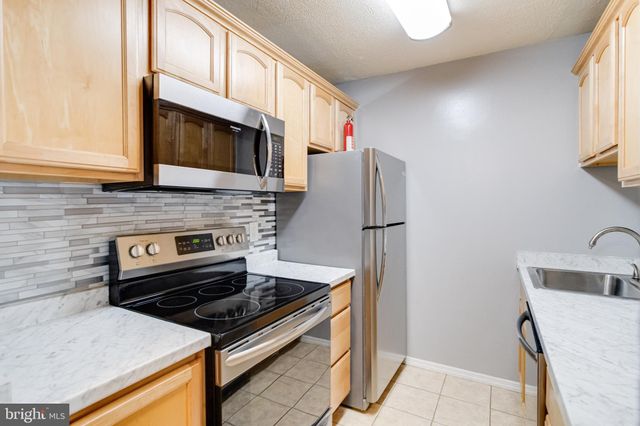 $135,000 | 1101 St Paul Street, Unit 511 | Mid-Town Belvedere