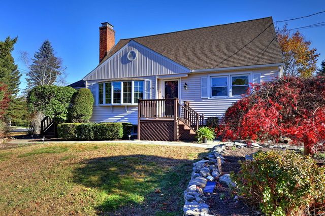 $449,900 | 5 Alice Place | Trumbull