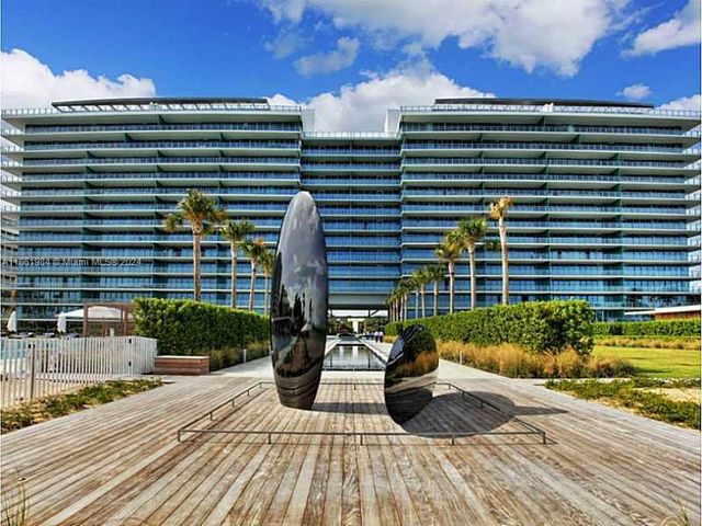 $5,850,000 | 350 Ocean Drive, Unit 406N | Key Biscayne