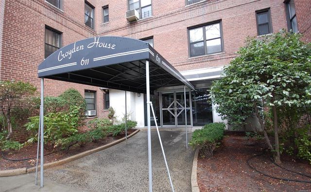 $325,000 | 611 West 239th Street, Unit 3C | Riverdale