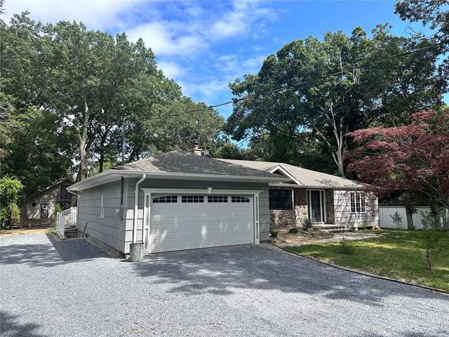 $1,099,888 | 257 Southlawn Avenue | Central Islip