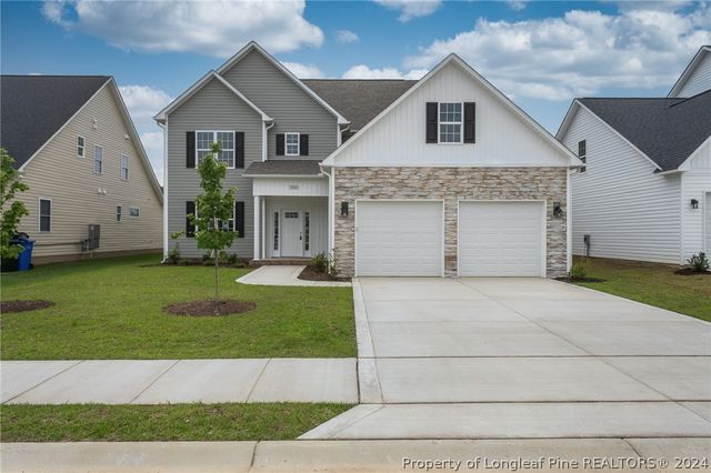 $419,900 | 1913 Bluffside Drive | Fayetteville