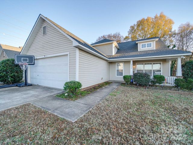 $322,500 | 2726 Thistle Brook Drive | Kannapolis