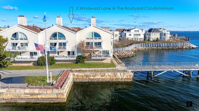 $686,800 | 5 Windward Lane, Unit 5 | City Island