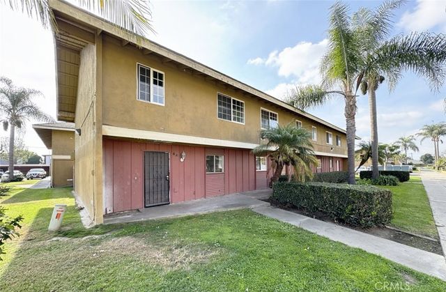 $499,999 | 624 South Sullivan Street, Unit 8A | South Santa Ana