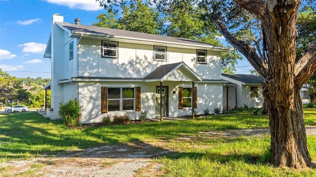 $310,000 | 1203 Mountainside Drive | Comanche Harbor