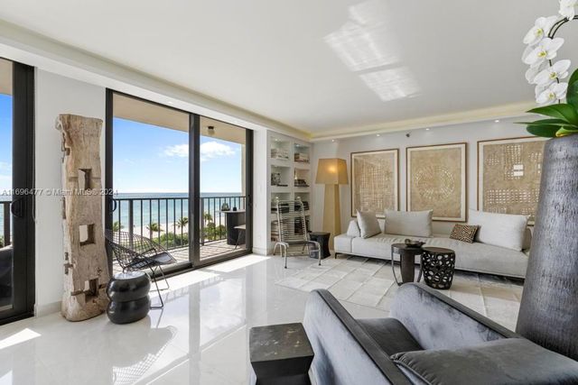 $1,115,000 | 2625 Collins Avenue, Unit 707 | Mid Beach