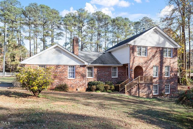 $600,000 | 8420 Two Courts Drive | Northwest Raleigh