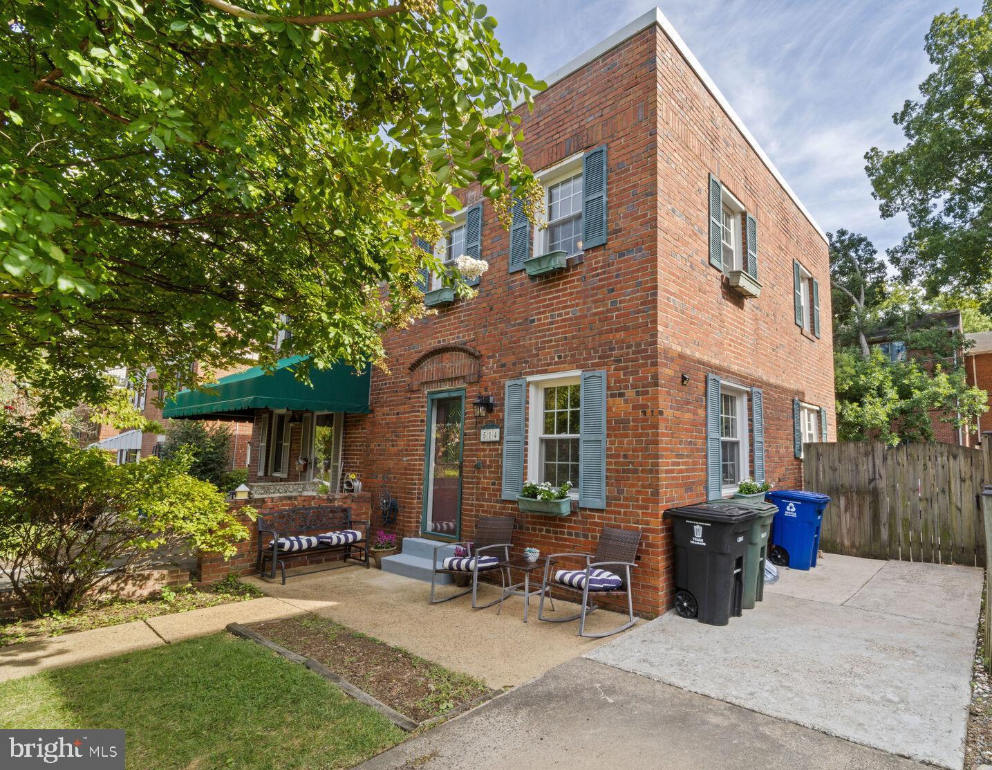 Beautiful Brick Townhome with Off-Street Parking