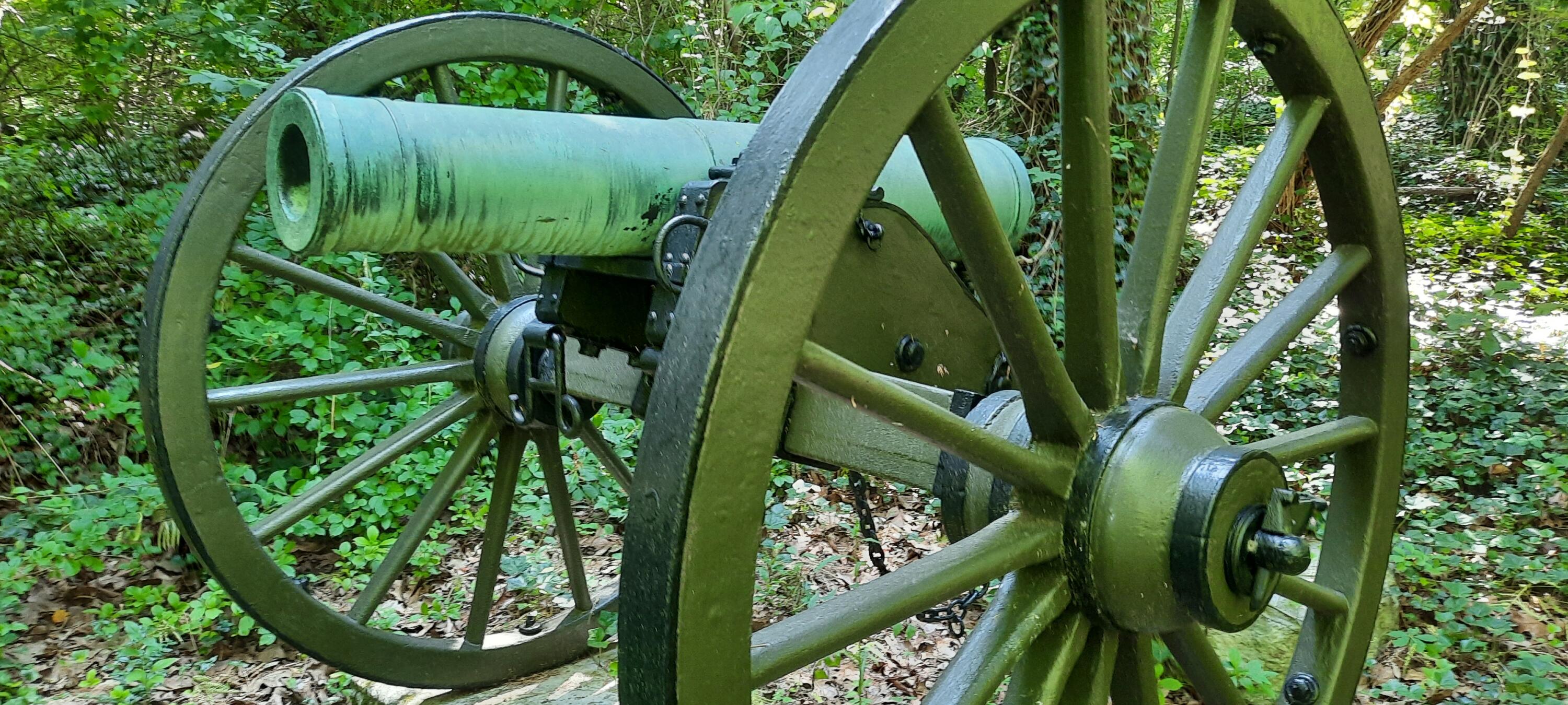 Civil War Cannon - Lookout Mountain - Chattanooga Tennessee Bath