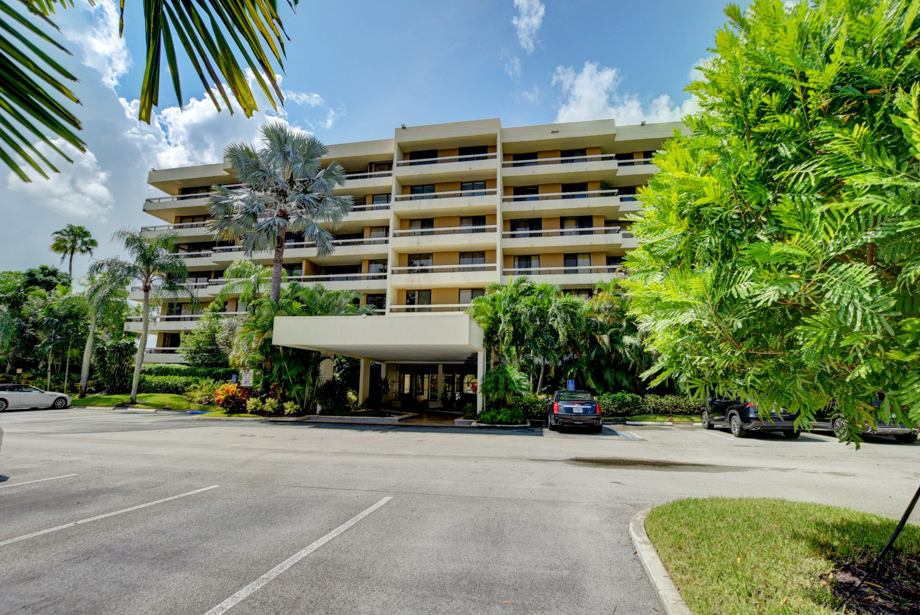 23200 Camino Del Mar, Unit 405, Boca Raton, FL 33433 | Compass