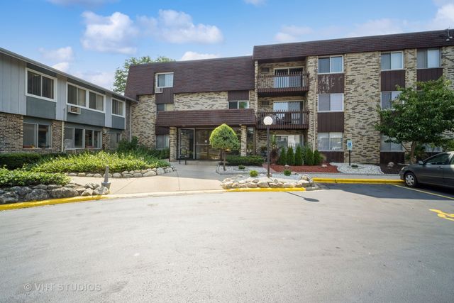 $150,000 | 922 East Old Willow Road, Unit 108 | Prospect Heights