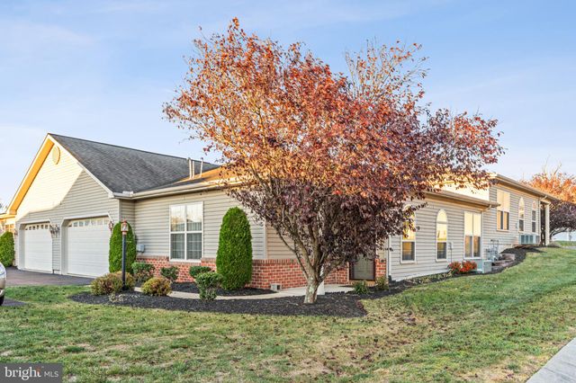 $275,000 | 199 Meadowview Drive | Lower Paxton Township - Dauphin County