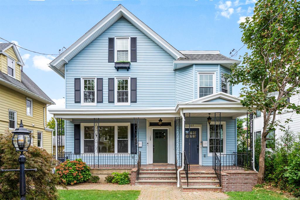 View of front of property featuring a porch