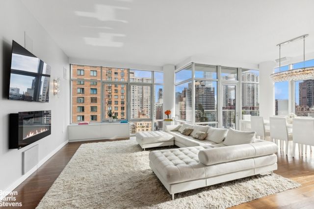 $2,750,000 | 310 East 53rd Street, Unit 18A | Midtown East