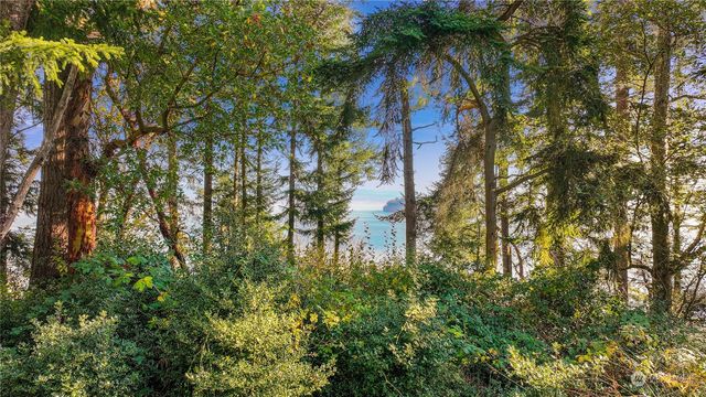 $450,000 | -xxxx Waterside Lane | Whidbey Island