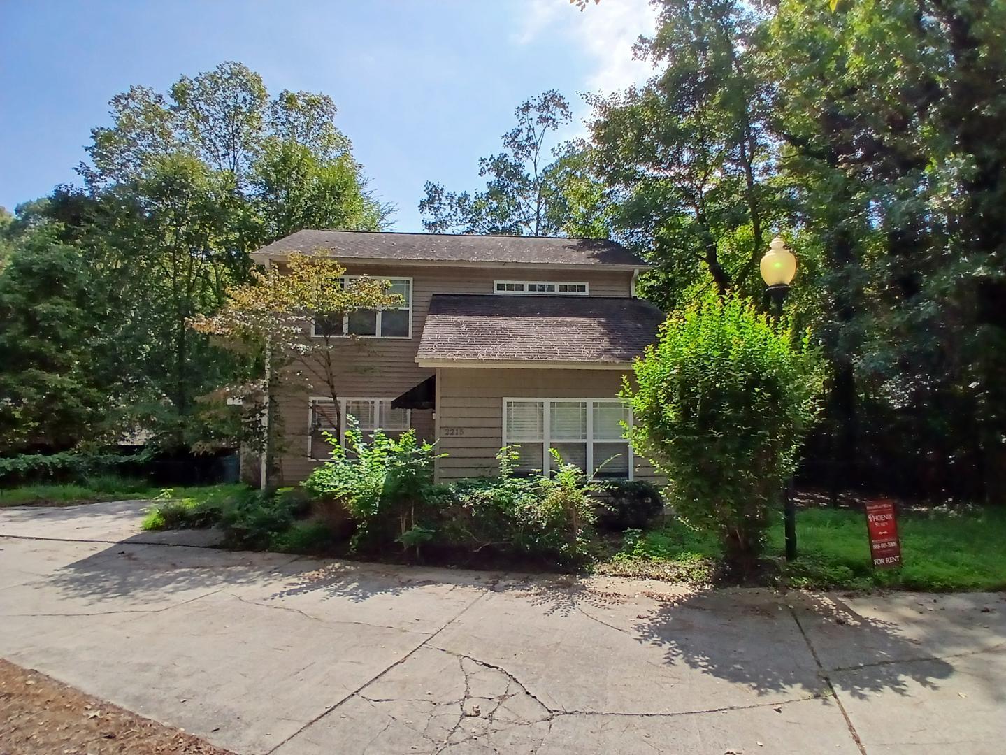 a front view of house with yard