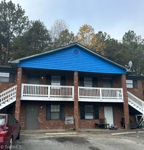 $875 | 2562 Green Oaks Court Southeast, Unit C | Southeast Suburban Winston-Salem